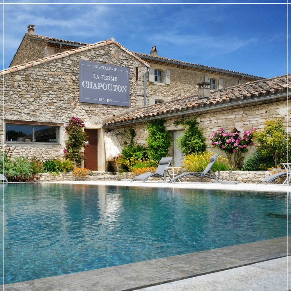 La piscine chauffée de la Ferme Chapouton séjour bien être